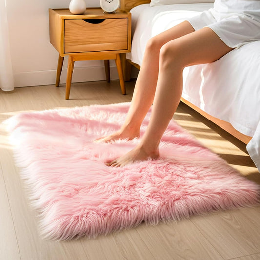 Faux Fur Rug - Faux Sheepskin Rug, Area Carpet Soft Fluffy Carpet 20 x 32 Inch,for Bedroom, Living Room, Nursery, Dorm, Playroom,Indoor Decor, Indoor Floor Rectangular